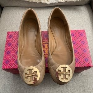 EUC Tory Burch quilted flats